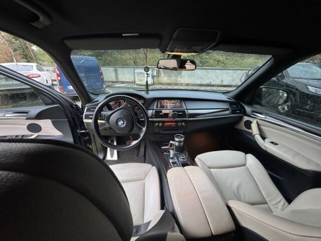 Черный БМВ 5 Серия, объемом двигателя 4.4 л и пробегом 203 тыс. км за 13500 $, фото 5 на Automoto.ua