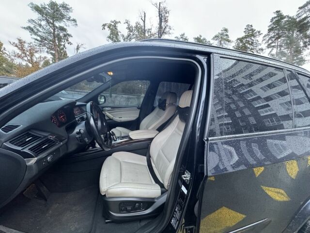 Черный БМВ 5 Серия, объемом двигателя 4.4 л и пробегом 203 тыс. км за 13500 $, фото 4 на Automoto.ua