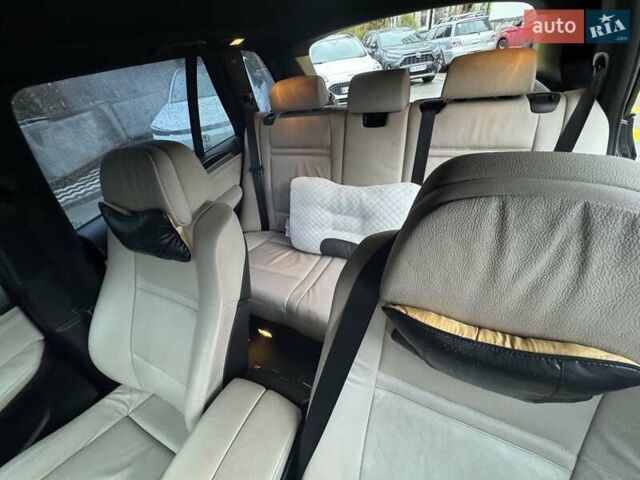 Черный БМВ 5 Серия, объемом двигателя 4.4 л и пробегом 203 тыс. км за 13500 $, фото 2 на Automoto.ua