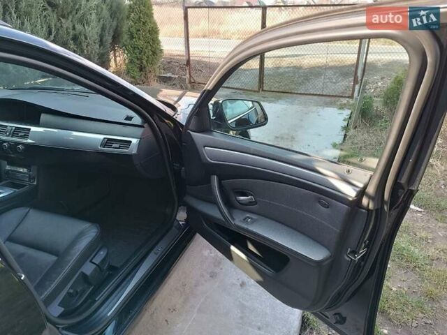 Черный БМВ 5 Серия, объемом двигателя 2 л и пробегом 355 тыс. км за 9000 $, фото 1 на Automoto.ua