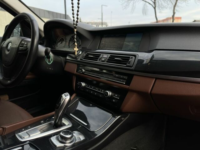 Чорний БМВ 5 Серія, об'ємом двигуна 2 л та пробігом 287 тис. км за 13500 $, фото 16 на Automoto.ua