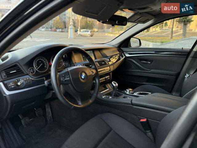 Черный БМВ 5 Серия, объемом двигателя 2 л и пробегом 356 тыс. км за 10500 $, фото 9 на Automoto.ua