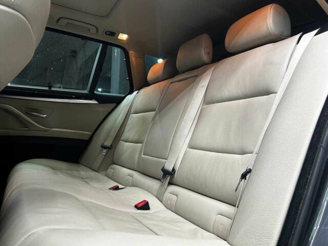 Черный БМВ 5 Серия, объемом двигателя 2 л и пробегом 334 тыс. км за 9800 $, фото 13 на Automoto.ua