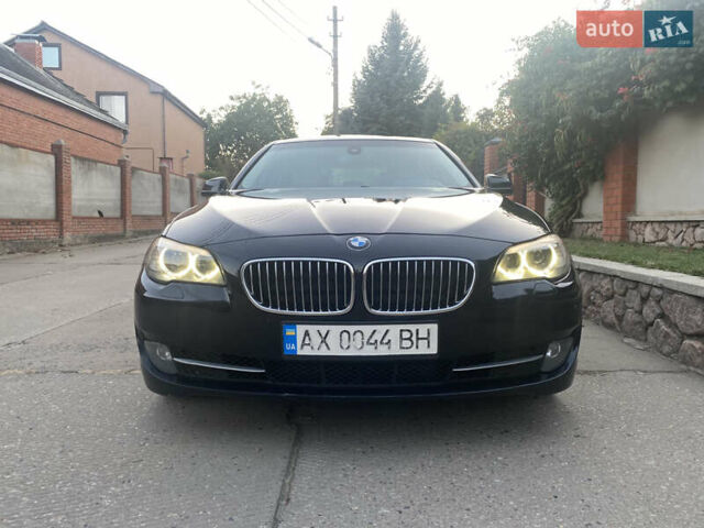 Чорний БМВ 5 Серія, об'ємом двигуна 2 л та пробігом 350 тис. км за 12700 $, фото 6 на Automoto.ua