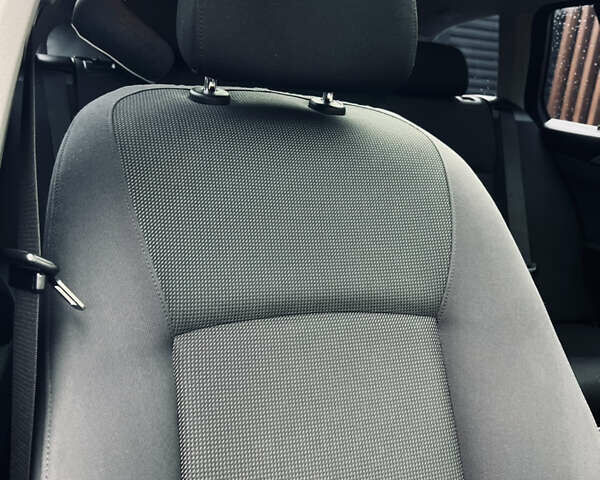 Черный БМВ 5 Серия, объемом двигателя 2 л и пробегом 320 тыс. км за 12000 $, фото 27 на Automoto.ua