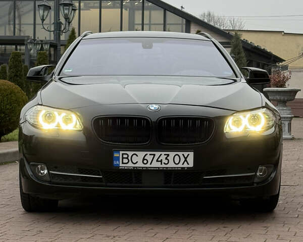 Черный БМВ 5 Серия, объемом двигателя 2.99 л и пробегом 282 тыс. км за 15500 $, фото 3 на Automoto.ua