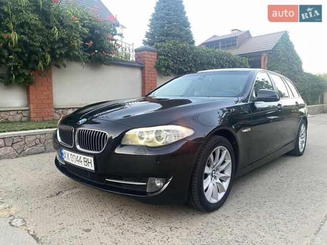 Чорний БМВ 5 Серія, об'ємом двигуна 2 л та пробігом 350 тис. км за 12700 $, фото 1 на Automoto.ua