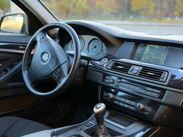 Чорний БМВ 5 Серія, об'ємом двигуна 2 л та пробігом 353 тис. км за 10149 $, фото 6 на Automoto.ua