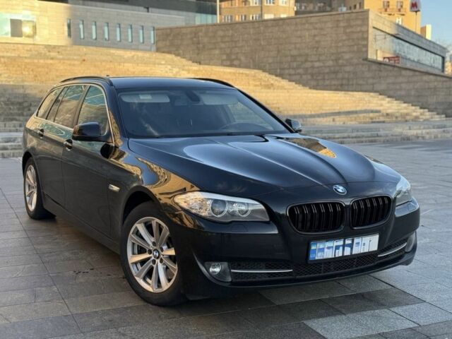 Черный БМВ 5 Серия, объемом двигателя 2 л и пробегом 353 тыс. км за 9999 $, фото 1 на Automoto.ua