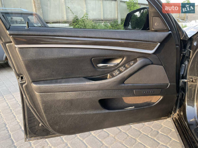 Чорний БМВ 5 Серія, об'ємом двигуна 3 л та пробігом 185 тис. км за 17500 $, фото 7 на Automoto.ua