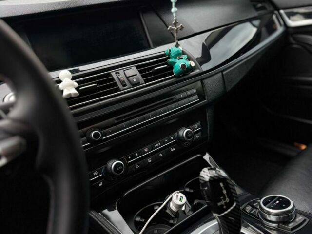 Черный БМВ 5 Серия, объемом двигателя 2 л и пробегом 300 тыс. км за 15000 $, фото 5 на Automoto.ua