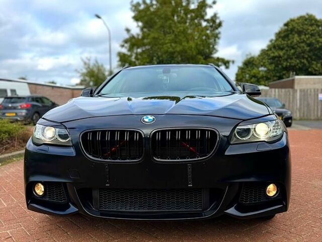 Черный БМВ 5 Серия, объемом двигателя 2 л и пробегом 307 тыс. км за 13000 $, фото 1 на Automoto.ua