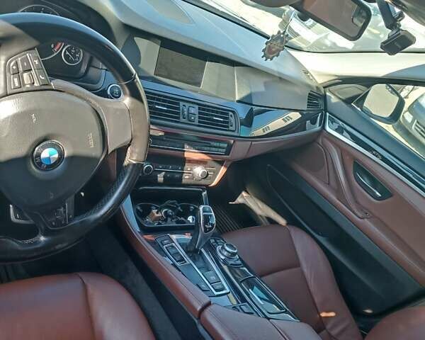 Чорний БМВ 5 Серія, об'ємом двигуна 2 л та пробігом 350 тис. км за 12500 $, фото 12 на Automoto.ua