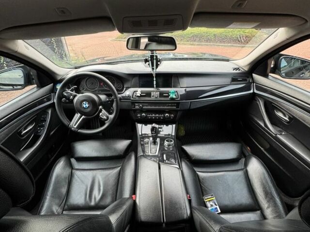 Черный БМВ 5 Серия, объемом двигателя 2 л и пробегом 300 тыс. км за 15000 $, фото 2 на Automoto.ua