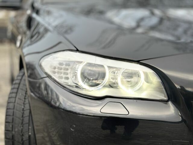 Чорний БМВ 5 Серія, об'ємом двигуна 2 л та пробігом 366 тис. км за 11000 $, фото 1 на Automoto.ua