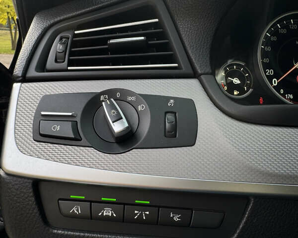 Чорний БМВ 5 Серія, об'ємом двигуна 2.99 л та пробігом 272 тис. км за 23500 $, фото 10 на Automoto.ua