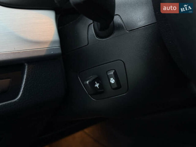 Черный БМВ 5 Серия, объемом двигателя 3 л и пробегом 324 тыс. км за 16950 $, фото 84 на Automoto.ua