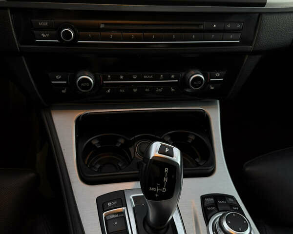 Черный БМВ 5 Серия, объемом двигателя 3 л и пробегом 324 тыс. км за 16950 $, фото 30 на Automoto.ua