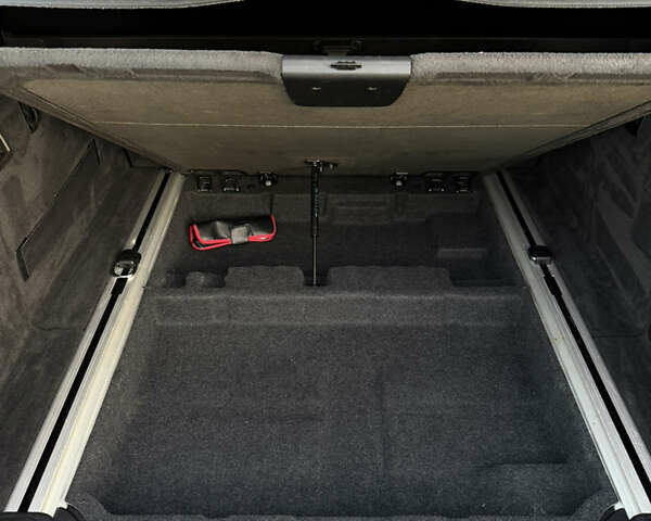 Черный БМВ 5 Серия, объемом двигателя 3 л и пробегом 324 тыс. км за 16950 $, фото 14 на Automoto.ua