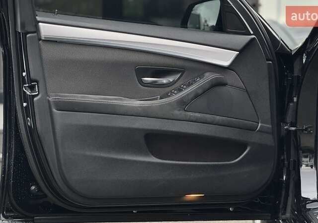 Чорний БМВ 5 Серія, об'ємом двигуна 2 л та пробігом 127 тис. км за 19999 $, фото 11 на Automoto.ua