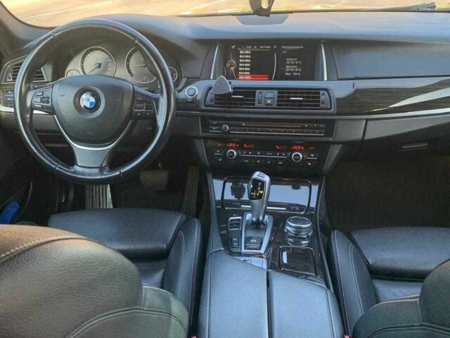 Чорний БМВ 5 Серія, об'ємом двигуна 3 л та пробігом 211 тис. км за 18900 $, фото 4 на Automoto.ua