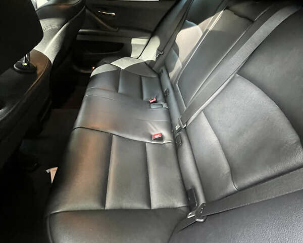 Черный БМВ 5 Серия, объемом двигателя 2 л и пробегом 228 тыс. км за 20603 $, фото 11 на Automoto.ua