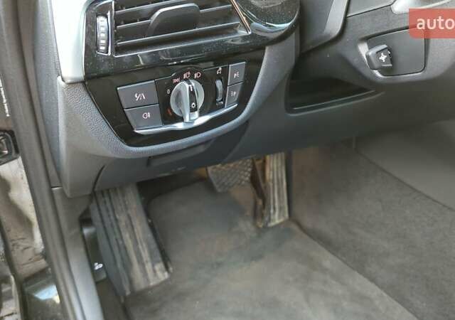 Черный БМВ 5 Серия, объемом двигателя 2 л и пробегом 67 тыс. км за 36000 $, фото 7 на Automoto.ua