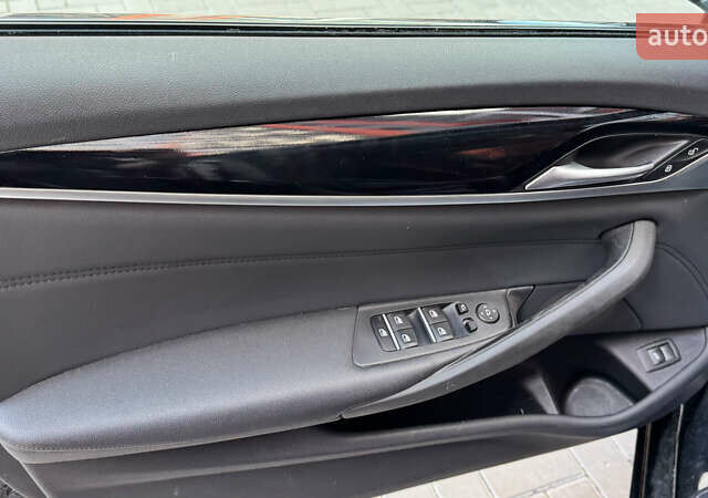 БМВ 5 Серия 2017 в Хмельницком на Automoto.ua Черный БМВ 5 Серия, объемом двигателя 2 л и пробегом 294 тыс. км за 21999 $, фото 16 на Automoto.ua