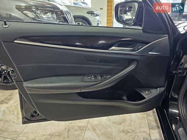 Черный БМВ 5 Серия, объемом двигателя 3 л и пробегом 205 тыс. км за 31999 $, фото 33 на Automoto.ua