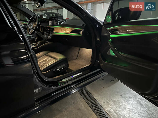 Чорний БМВ 5 Серія, об'ємом двигуна 2.99 л та пробігом 240 тис. км за 55000 $, фото 12 на Automoto.ua