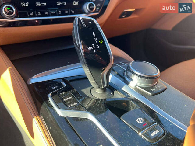 Черный БМВ 5 Серия, объемом двигателя 2 л и пробегом 190 тыс. км за 32790 $, фото 30 на Automoto.ua