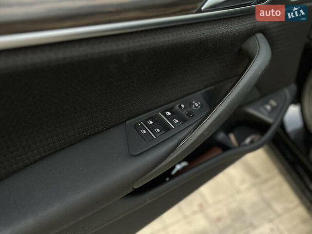 Черный БМВ 5 Серия, объемом двигателя 2 л и пробегом 203 тыс. км за 37500 $, фото 7 на Automoto.ua
