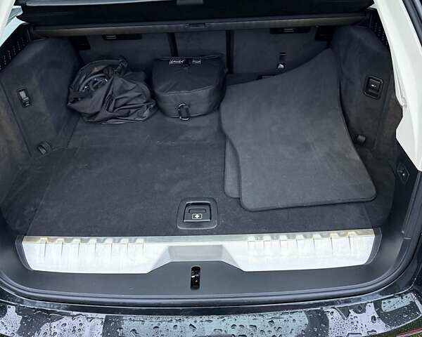 Чорний БМВ 5 Серія, об'ємом двигуна 2.99 л та пробігом 139 тис. км за 26057 $, фото 16 на Automoto.ua