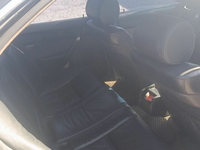 Черный БМВ 5 Серия, объемом двигателя 2 л и пробегом 350 тыс. км за 1800 $, фото 3 на Automoto.ua