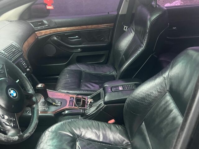 Чорний БМВ 5 Серія, об'ємом двигуна 3 л та пробігом 500 тис. км за 5500 $, фото 8 на Automoto.ua