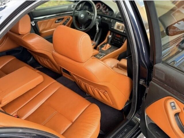 Черный БМВ 5 Серия, объемом двигателя 3 л и пробегом 260 тыс. км за 2200 $, фото 11 на Automoto.ua