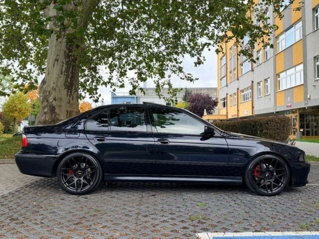 Черный БМВ 5 Серия, объемом двигателя 3 л и пробегом 260 тыс. км за 2200 $, фото 4 на Automoto.ua