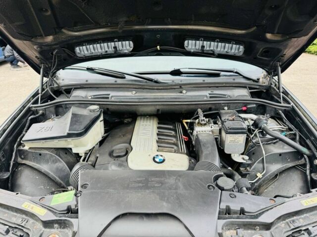 Черный БМВ 5 Серия, объемом двигателя 3 л и пробегом 320 тыс. км за 5700 $, фото 12 на Automoto.ua