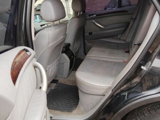 Черный БМВ 5 Серия, объемом двигателя 3 л и пробегом 320 тыс. км за 3100 $, фото 7 на Automoto.ua