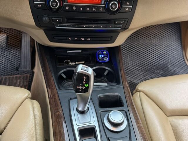 Чорний БМВ 5 Серія, об'ємом двигуна 3 л та пробігом 313 тис. км за 13000 $, фото 8 на Automoto.ua