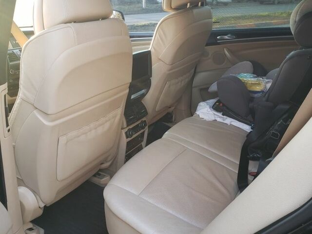 Черный БМВ 5 Серия, объемом двигателя 3 л и пробегом 370 тыс. км за 11000 $, фото 4 на Automoto.ua