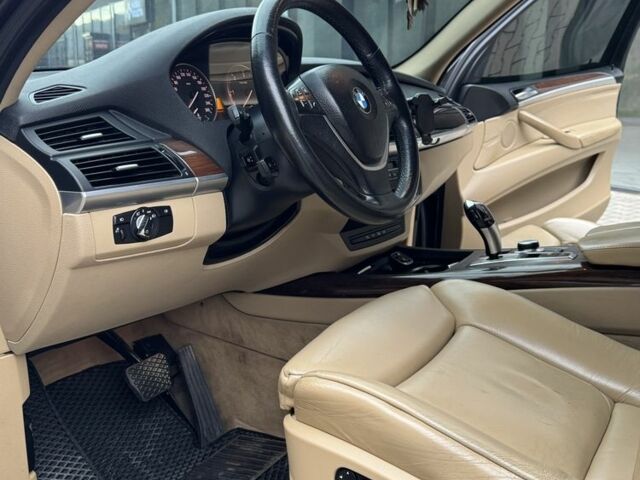 Чорний БМВ 5 Серія, об'ємом двигуна 3 л та пробігом 313 тис. км за 13000 $, фото 6 на Automoto.ua