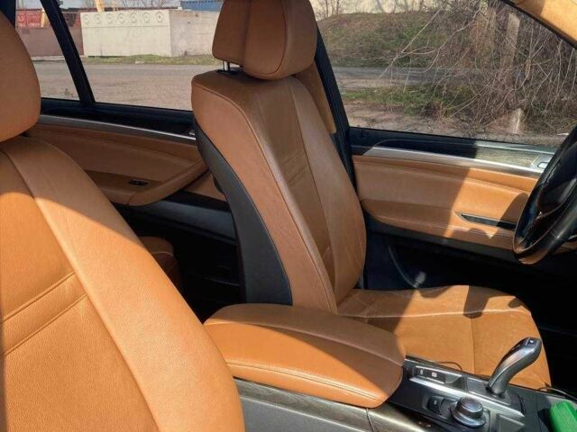 Чорний БМВ 5 Серія, об'ємом двигуна 3 л та пробігом 284 тис. км за 13300 $, фото 12 на Automoto.ua