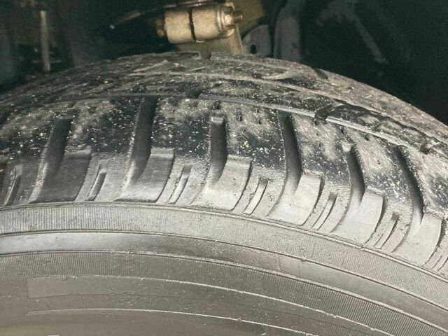 Черный БМВ 5 Серия, объемом двигателя 3 л и пробегом 284 тыс. км за 11800 $, фото 19 на Automoto.ua