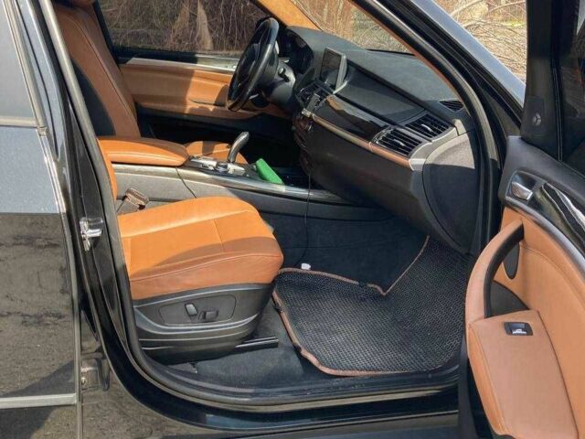 Чорний БМВ 5 Серія, об'ємом двигуна 3 л та пробігом 284 тис. км за 13300 $, фото 11 на Automoto.ua