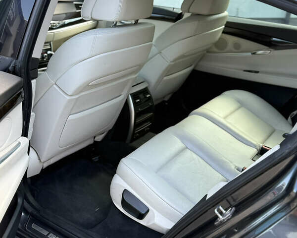 Чорний БМВ 5 Серія, об'ємом двигуна 3 л та пробігом 210 тис. км за 15000 $, фото 33 на Automoto.ua