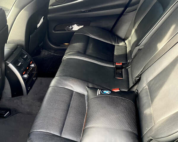 Чорний БМВ 5 Серія, об'ємом двигуна 2.99 л та пробігом 311 тис. км за 15500 $, фото 8 на Automoto.ua
