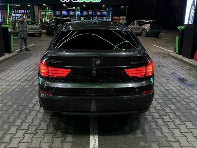 Черный БМВ 5 Серия, объемом двигателя 2 л и пробегом 246 тыс. км за 15100 $, фото 2 на Automoto.ua