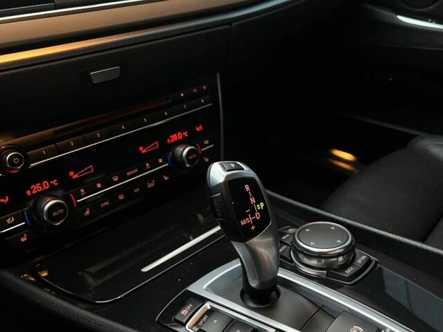 Черный БМВ 5 Серия, объемом двигателя 3 л и пробегом 300 тыс. км за 22500 $, фото 12 на Automoto.ua