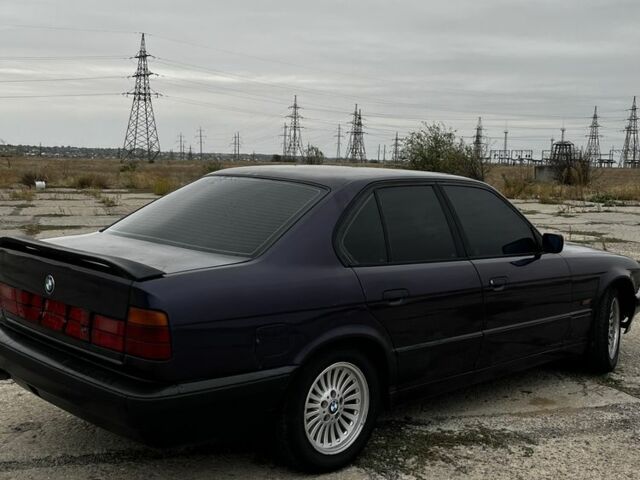 Фіолетовий БМВ 5 Серія, об'ємом двигуна 2.8 л та пробігом 482 тис. км за 4300 $, фото 1 на Automoto.ua